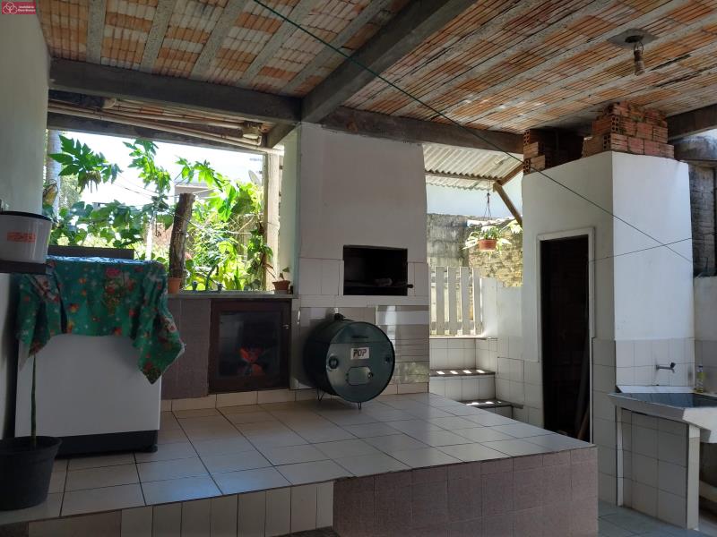 Casa à venda com 3 quartos, 70m² - Foto 18