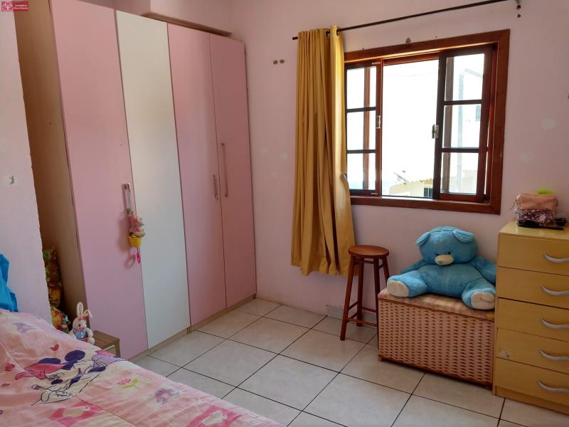 Casa à venda com 3 quartos, 70m² - Foto 28