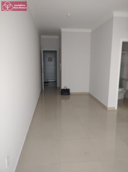 Apartamento à venda com 2 quartos, 63m² - Foto 7