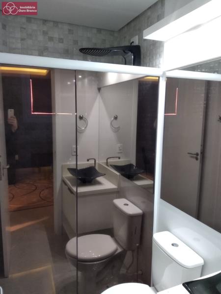 Apartamento à venda com 2 quartos, 72m² - Foto 29