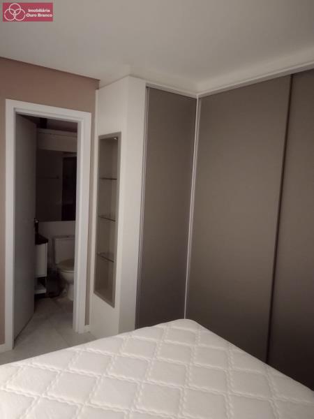 Apartamento à venda com 2 quartos, 72m² - Foto 22