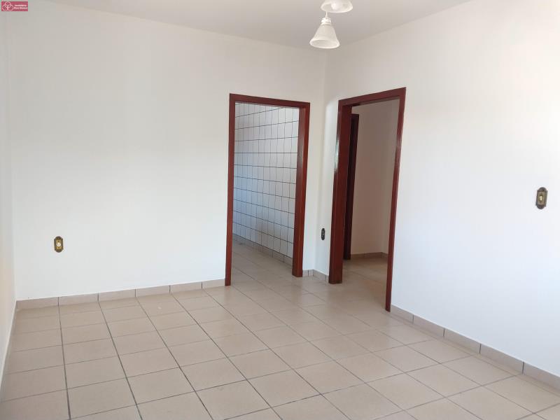 Casa à venda com 3 quartos, 148m² - Foto 15