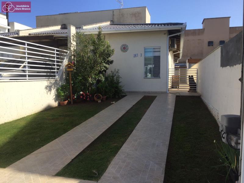 Casa à venda com 2 quartos, 59m² - Foto 1