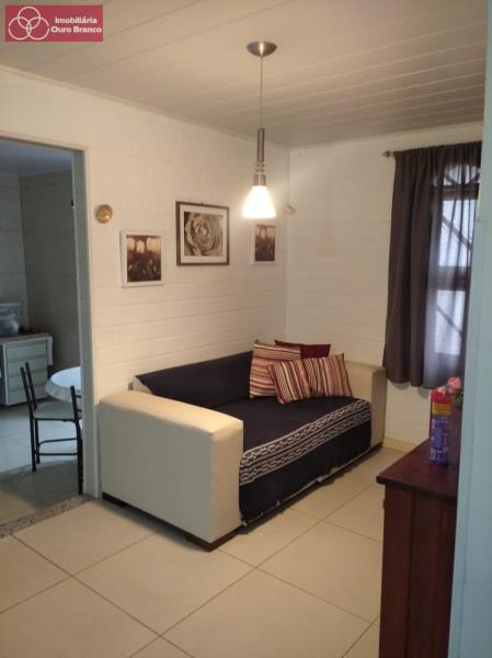 Casa à venda com 5 quartos, 200m² - Foto 14