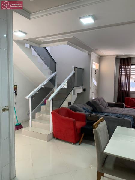 Casa à venda com 3 quartos, 90m² - Foto 20