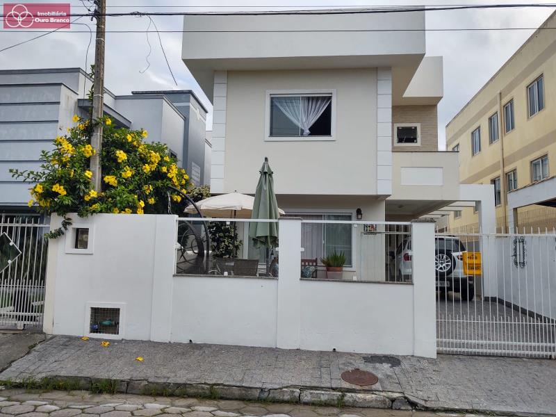 Sobrado à venda com 4 quartos, 133m² - Foto 2