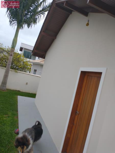 Casa à venda com 3 quartos, 135m² - Foto 11