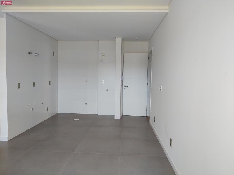 Apartamento à venda com 2 quartos, 56m² - Foto 7