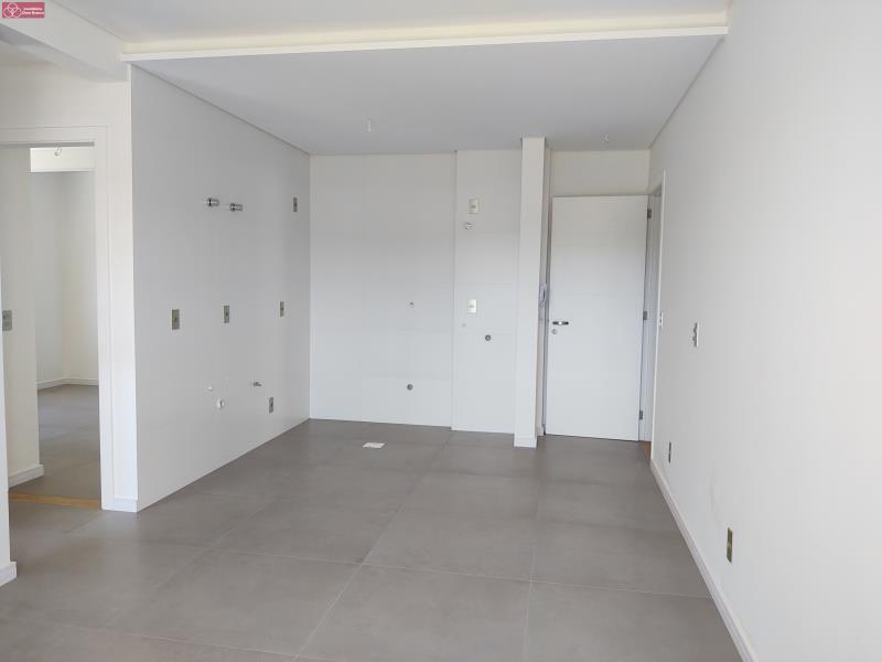 Apartamento à venda com 2 quartos, 56m² - Foto 8