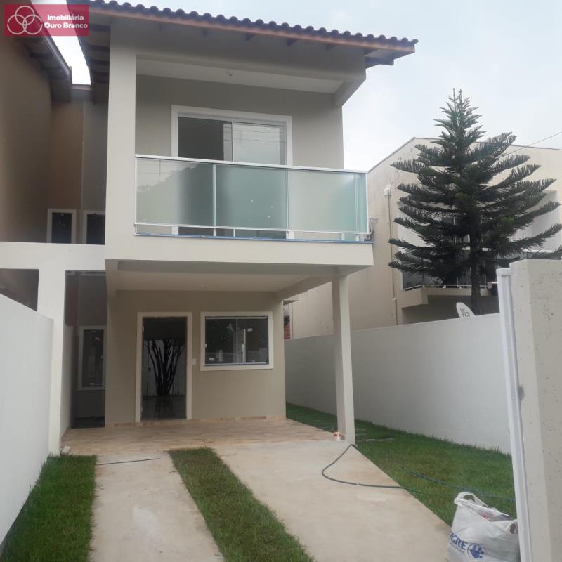 Casa à venda com 3 quartos, 135m² - Foto 1