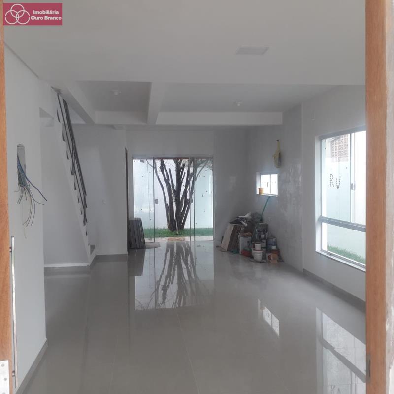 Casa à venda com 3 quartos, 135m² - Foto 3