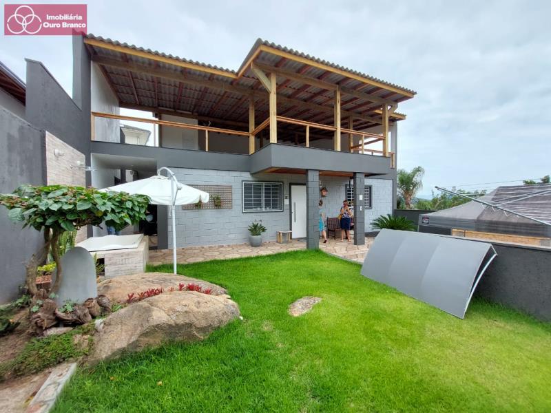 Casa à venda com 2 quartos, 230m² - Foto 1