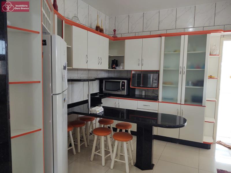 Casa à venda com 6 quartos, 130m² - Foto 24