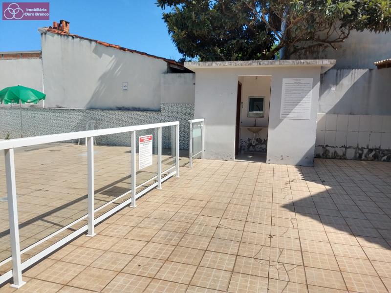 Casa à venda com 2 quartos, 60m² - Foto 9