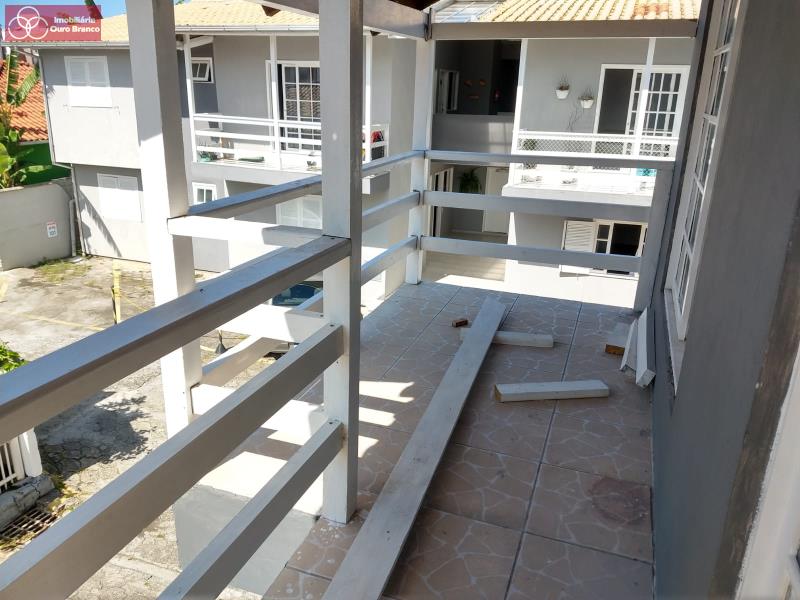 Casa à venda com 2 quartos, 60m² - Foto 15