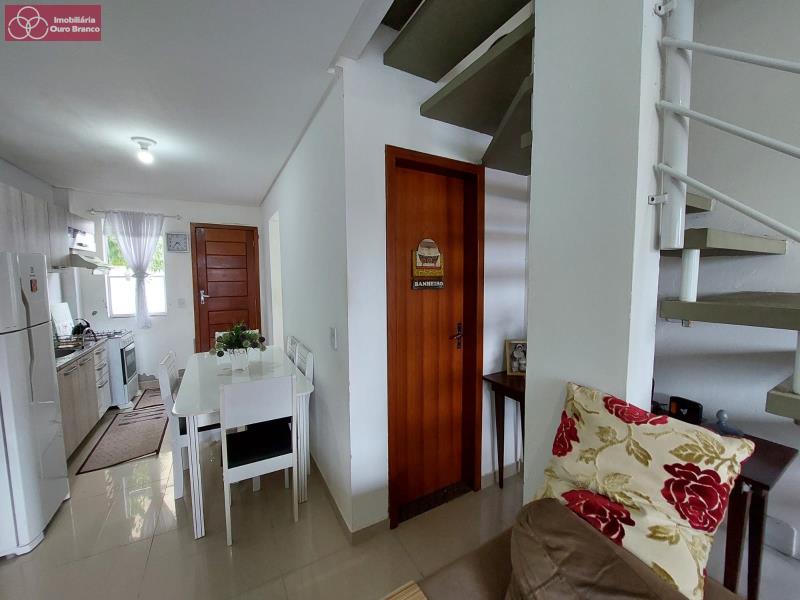 Casa à venda com 2 quartos, 70m² - Foto 20