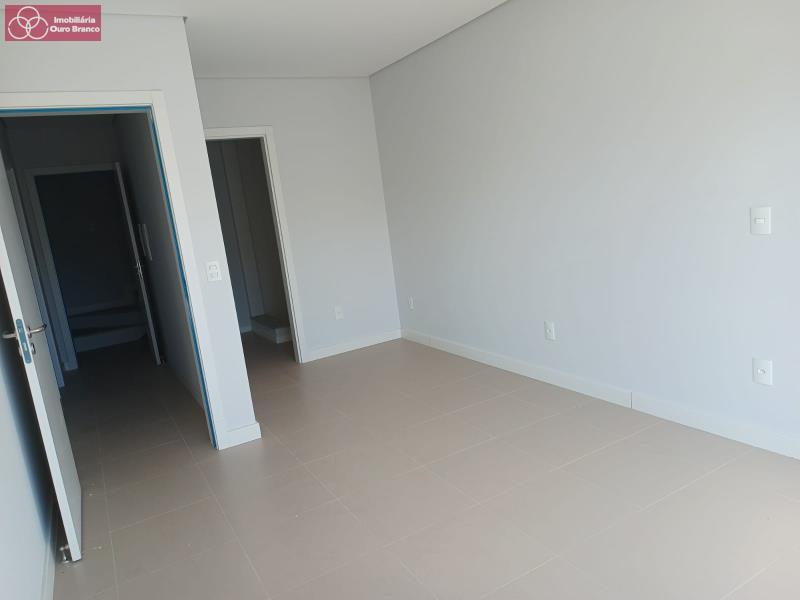 Casa para alugar com 3 quartos, 105m² - Foto 4