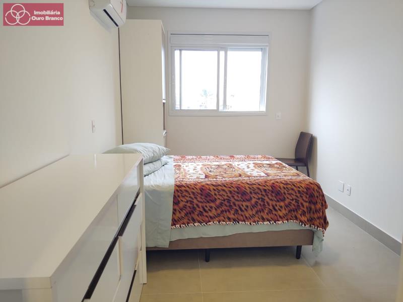 Apartamento para alugar com 2 quartos, 65m² - Foto 11