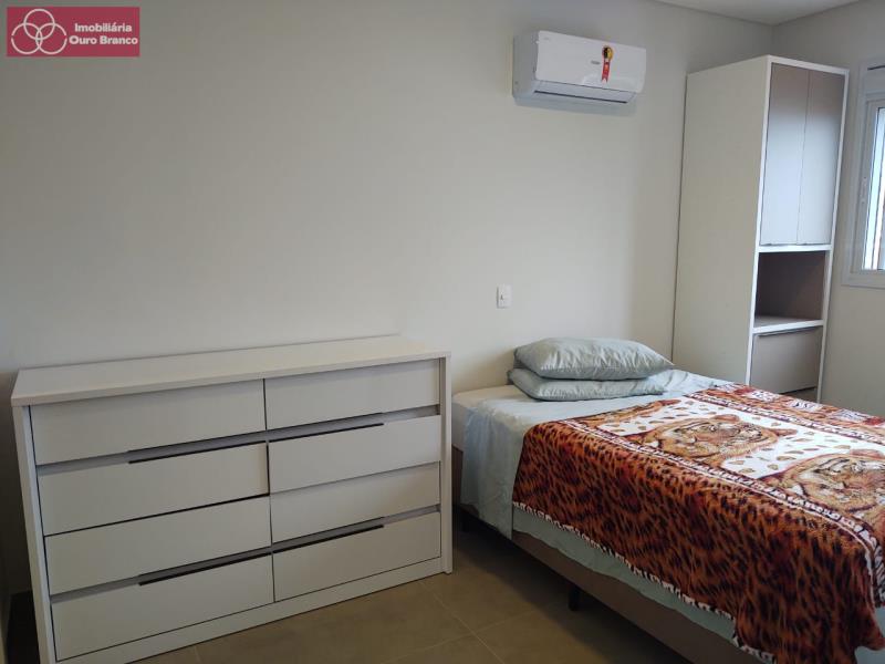 Apartamento para alugar com 2 quartos, 65m² - Foto 13