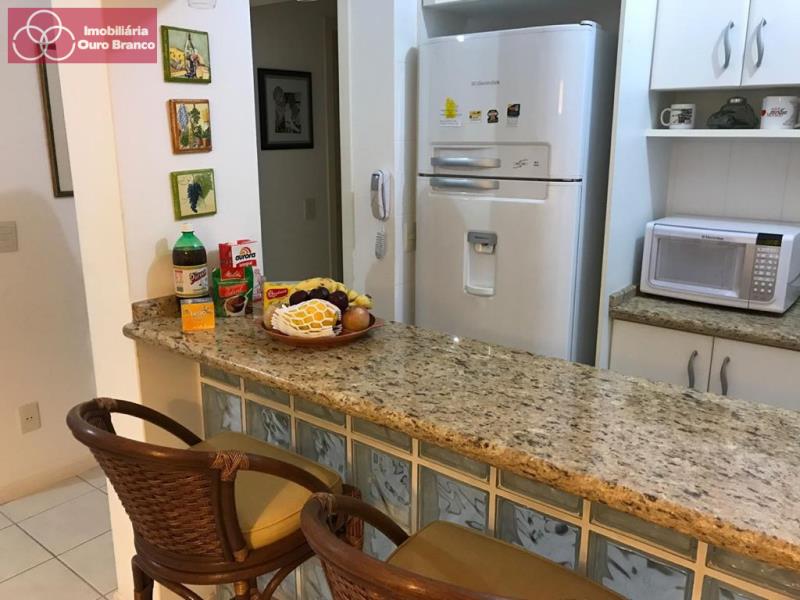 Apartamento à venda com 2 quartos, 80m² - Foto 19