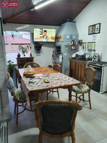 Casa à venda com 3 quartos, 109m² - Foto 17