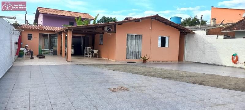 Casa à venda com 3 quartos - Foto 2