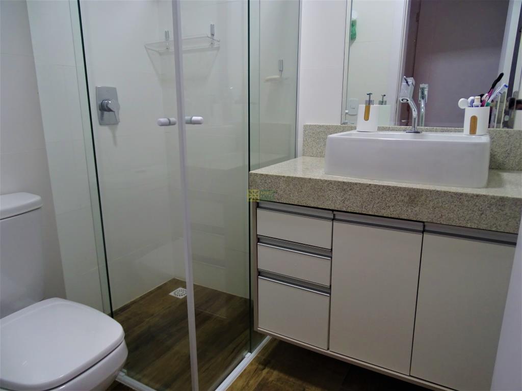 Apartamento à venda com 2 quartos, 80m² - Foto 10