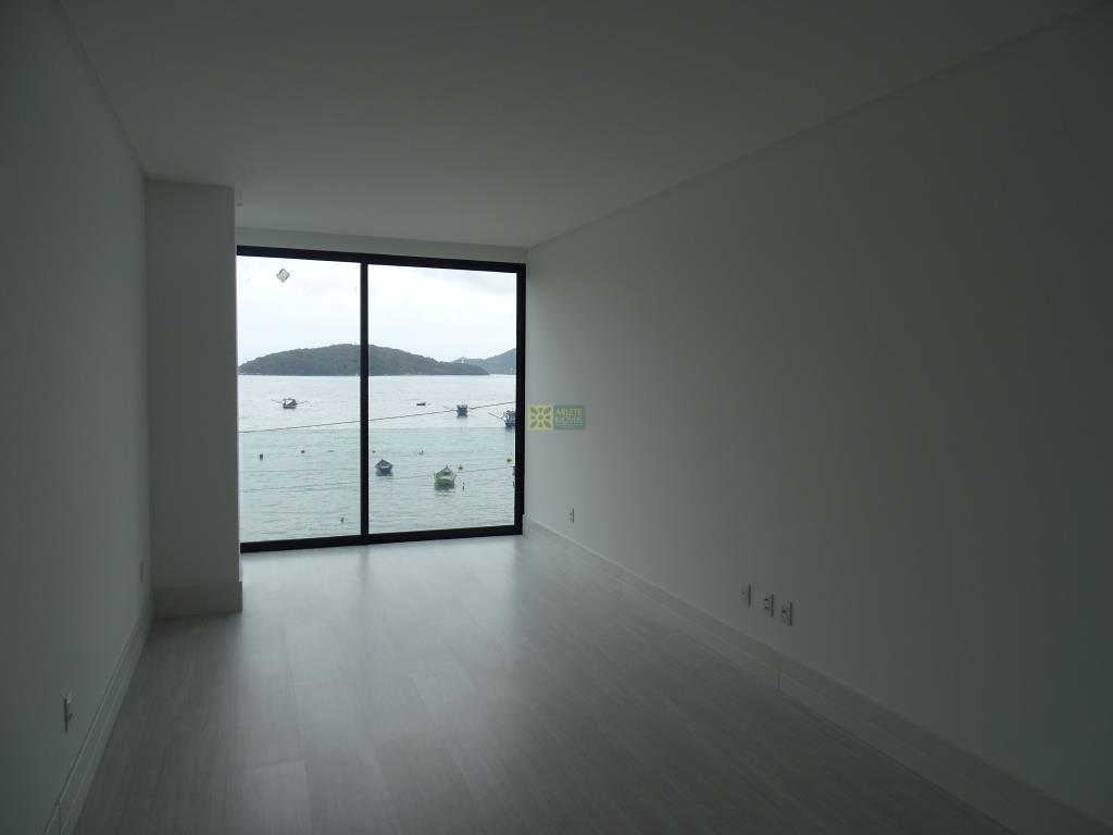 Casa à venda com 4 quartos, 318m² - Foto 5