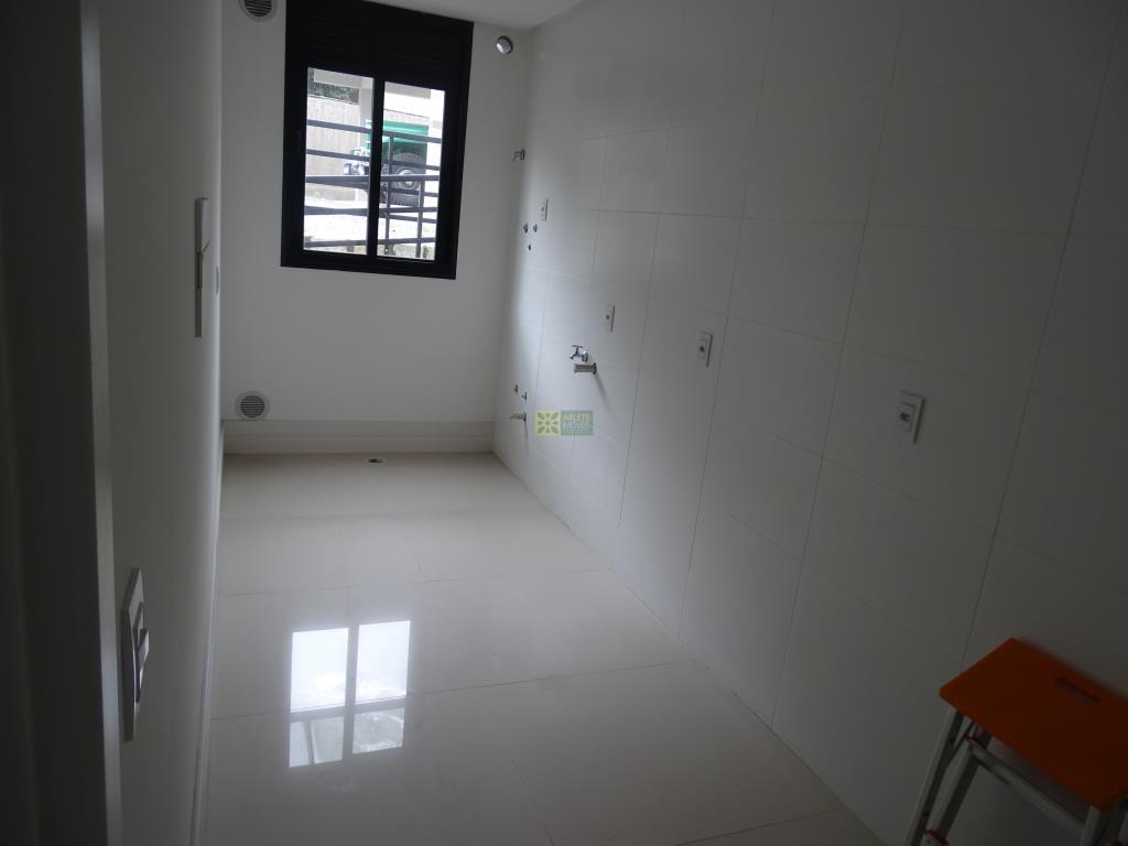 Casa à venda com 4 quartos, 318m² - Foto 14