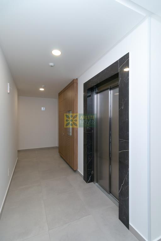 Apartamento à venda com 2 quartos, 89m² - Foto 3