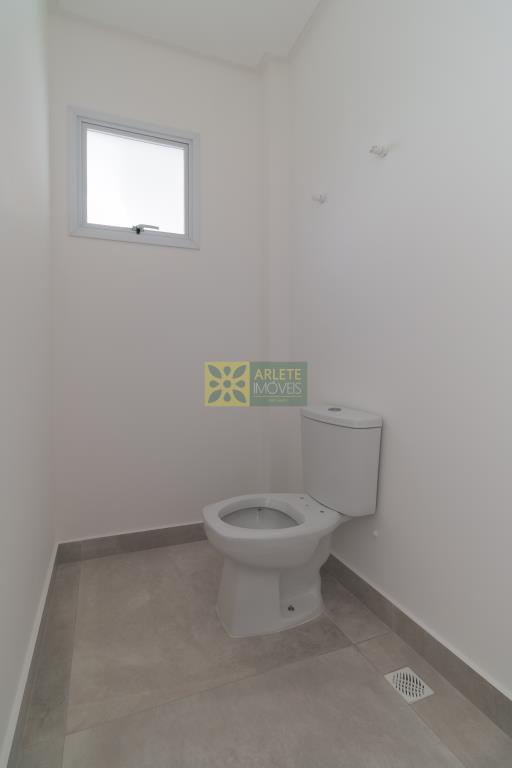 Apartamento à venda com 2 quartos, 109m² - Foto 26