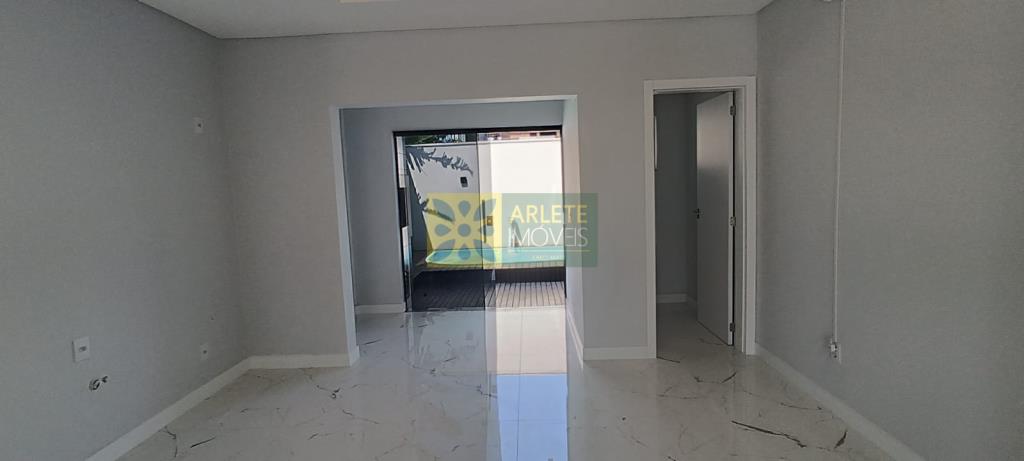 Casa Comercial à venda com 2 quartos, 127m² - Foto 10