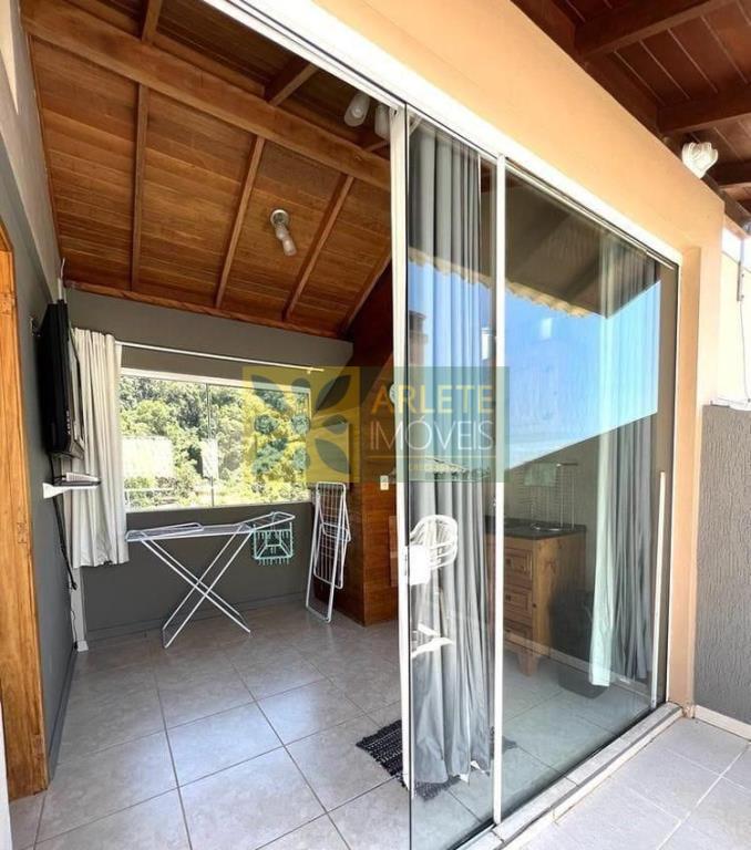 Apartamento à venda com 3 quartos, 197m² - Foto 18