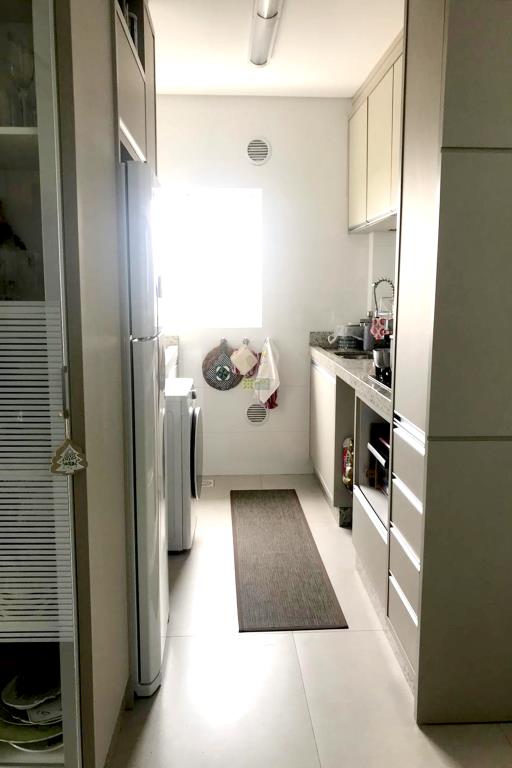 Apartamento à venda com 2 quartos, 74m² - Foto 5