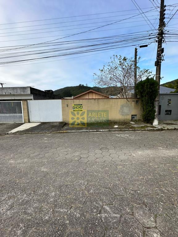 casa-codigo-10224-venda-no-bairro-centro-na-cidade-de-porto-belo